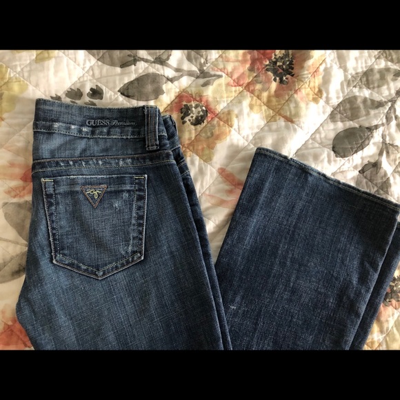 Guess Jeans -Size 27 (US size 4) - Picture 4 of 5